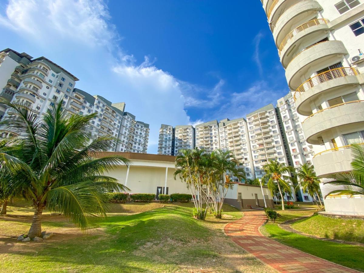 Bayview Suites Port Dickson By Maison Exteriör bild
