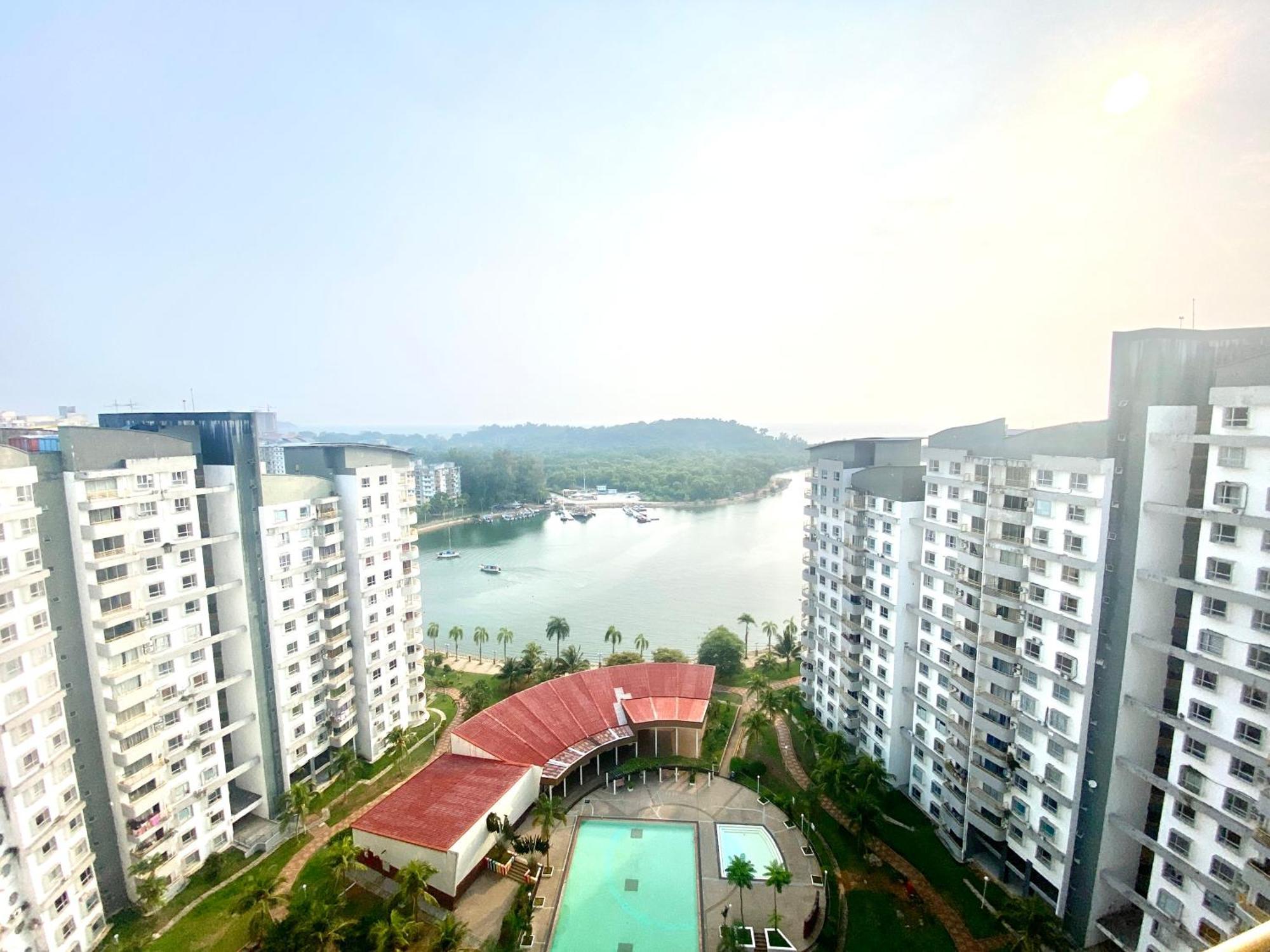 Bayview Suites Port Dickson By Maison Exteriör bild