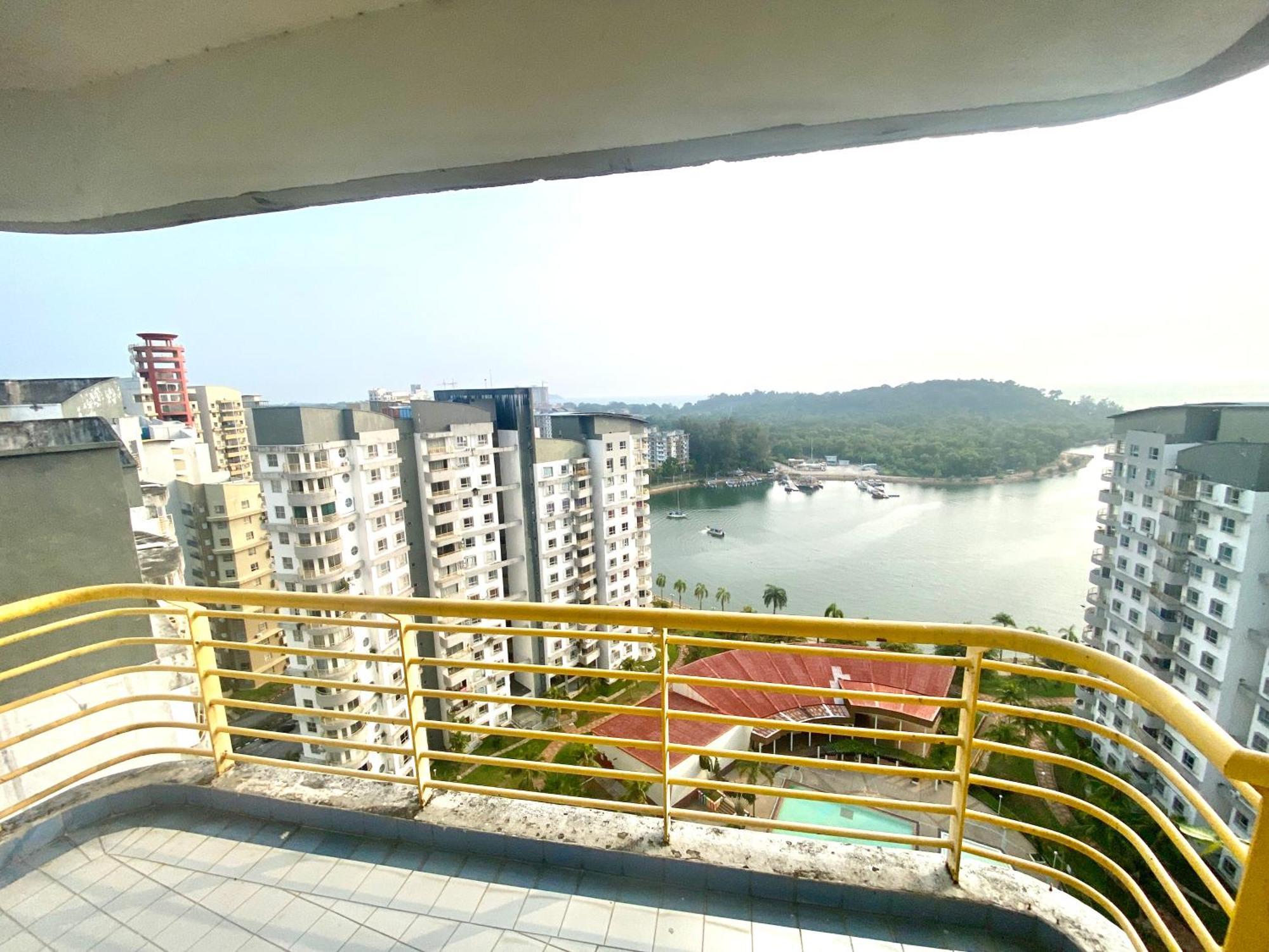 Bayview Suites Port Dickson By Maison Exteriör bild